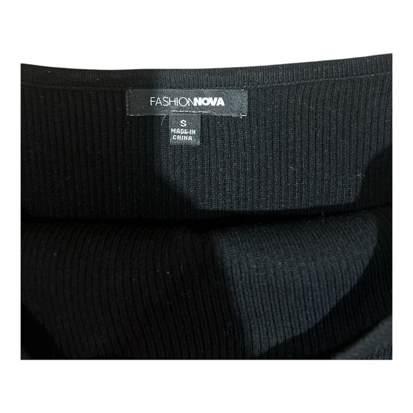 FASHION NOVA half cropped sweater - Picture 2 of 3